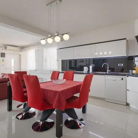 Vila Blanka Podgora (Split-Dalmatia)