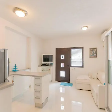 Blanka * Podgora (Split-Dalmatia)